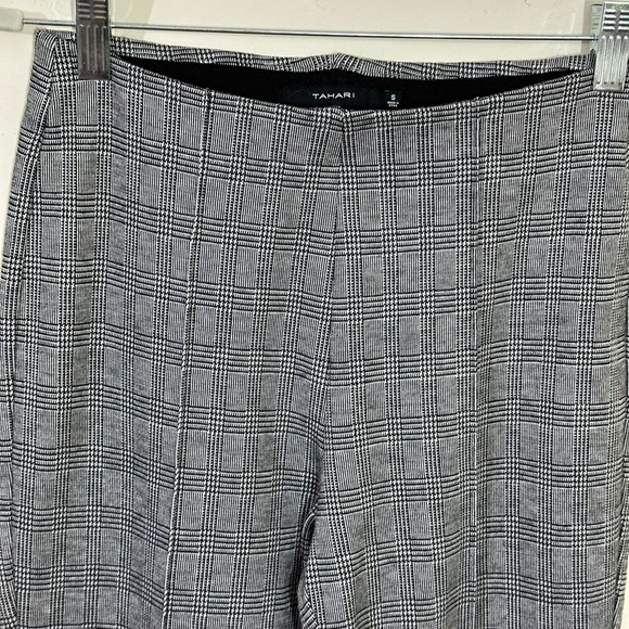 Tahari sz sm knit pant in a muted plaid in brown and tan.  Straight leg - Picture 2 of 14